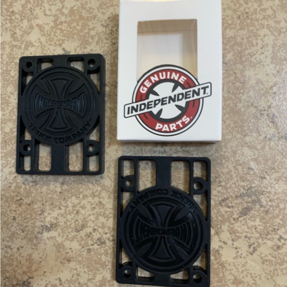 New! 1/4in Independent Genuine Parts Risers. Quantity:Two (2) Per Box.